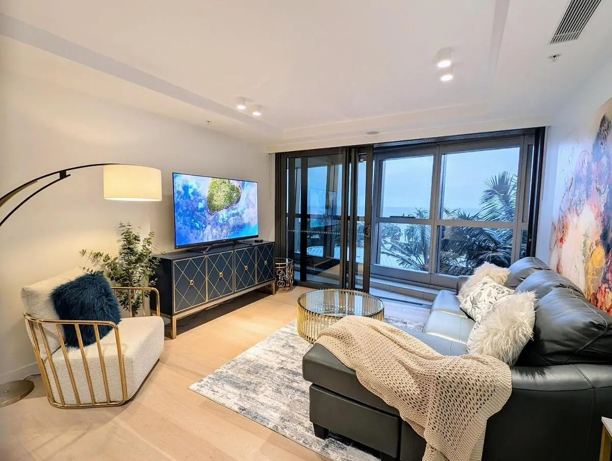 Apartment Beachfront Ocean Views Luxe 2B2B Gold Coast