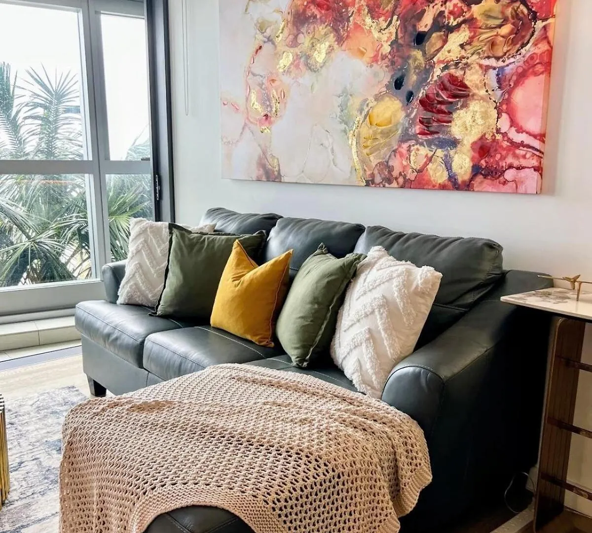 Apartment Beachfront Ocean Views Luxe 2B2B Gold Coast Australia